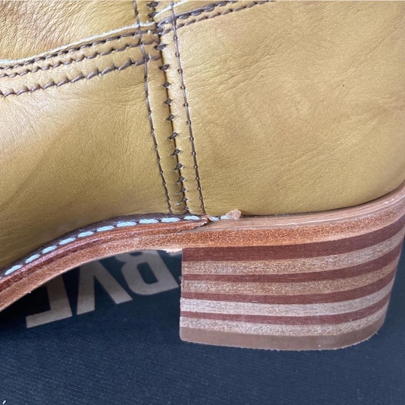 Frye Campus Boot-Banana - Picture 7 of 8